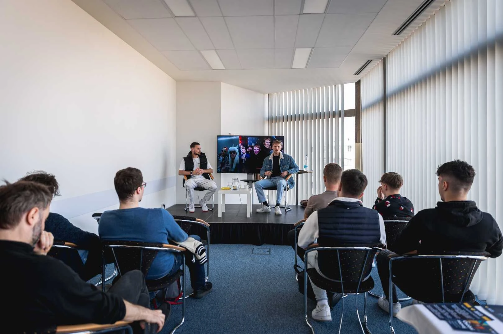 studenti na přednášce NEWTON Premium