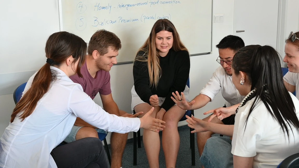Spark innovative thinking: Týden, kdy se studenti z dvanácti univerzit proměnili v podnikatele
